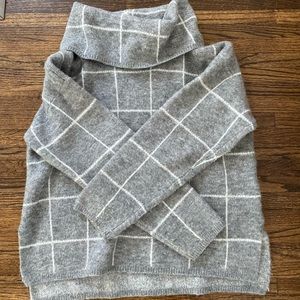 Lumiere sweater (size Large)